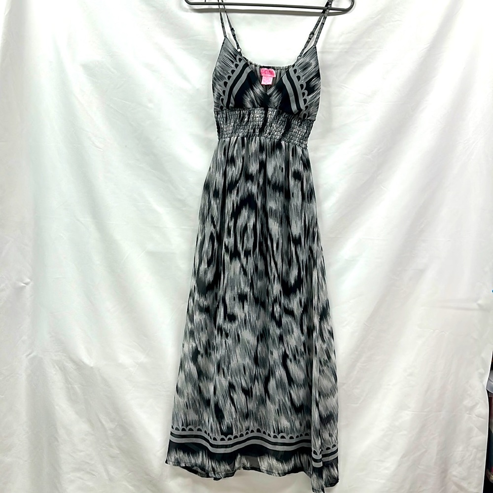 She’s Cool Size Medium Summer Maxi Dress